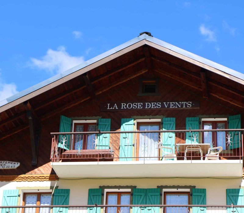 balcon-terrasse-appartementsvacances-rosedesvents