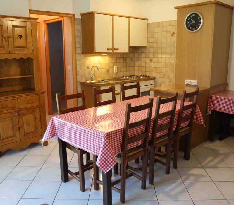 Salle à manger au petit chez soi à Châtel